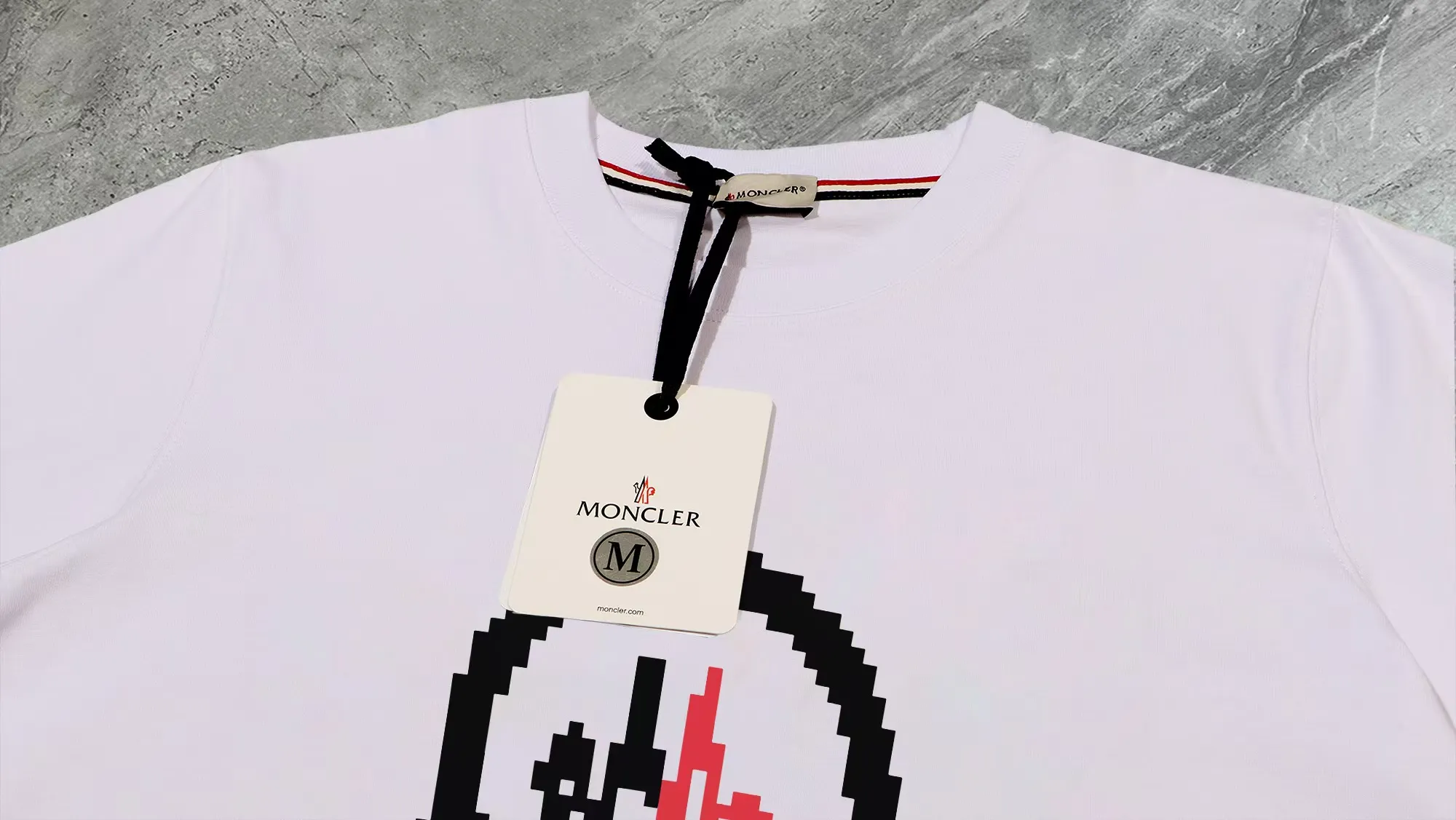 P80💰《Moncler~ 》 2026New Arrival Quality T ， , Versatile Quality ！ ‼ 32 250G ‼ ， ， ， ， T 🤪 Sizes：S-M-L-XL-2XL ：Black，White， Same Style